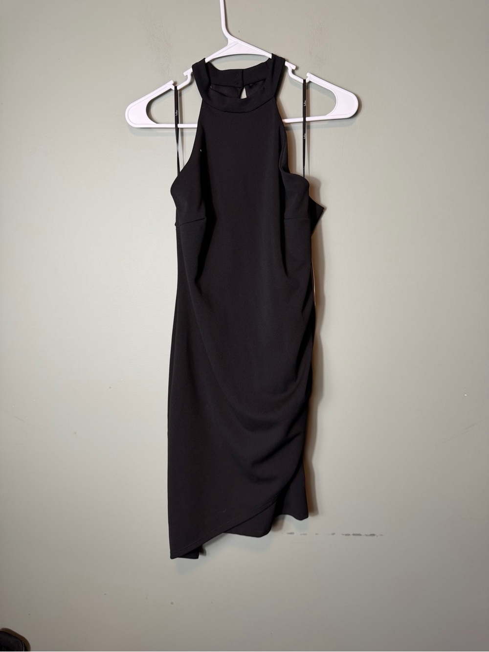 Lulu’s NWT Women's Black Halter‎ Neck Asymmetric Dress Medium